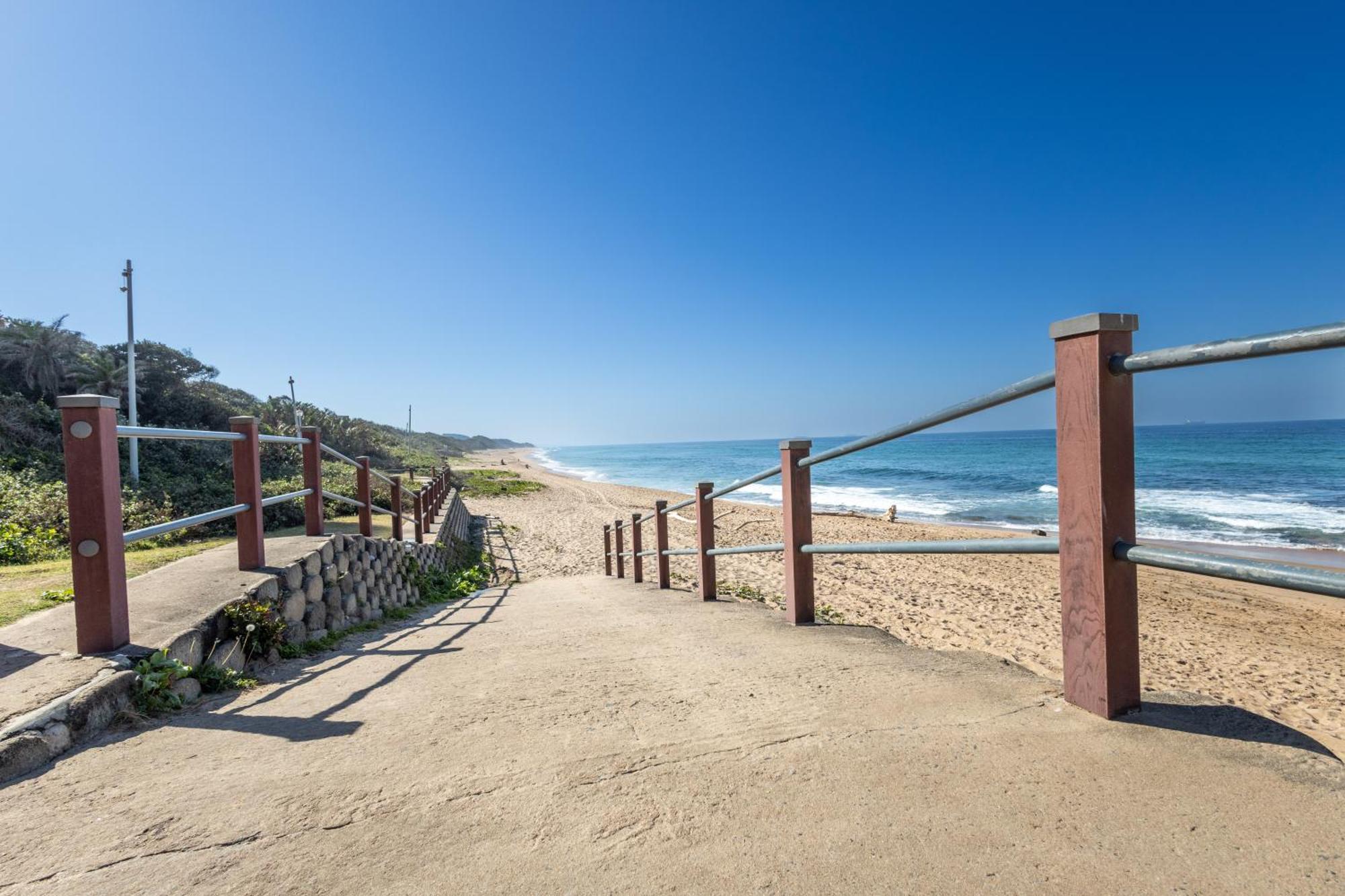 803 Bermudas - By Stay In Umhlanga Durban Luaran gambar